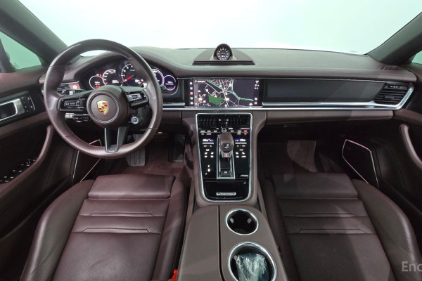 2022 Porsche Panamera с пробегом 22 430 км