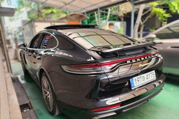 2022 Porsche Panamera с пробегом 22 890 км