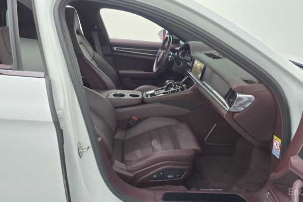 2022 Porsche Panamera с пробегом 22 430 км