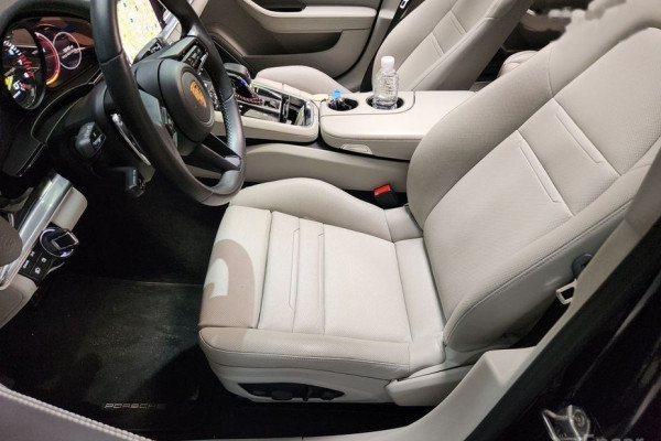 2022 Porsche Panamera с пробегом 22 890 км