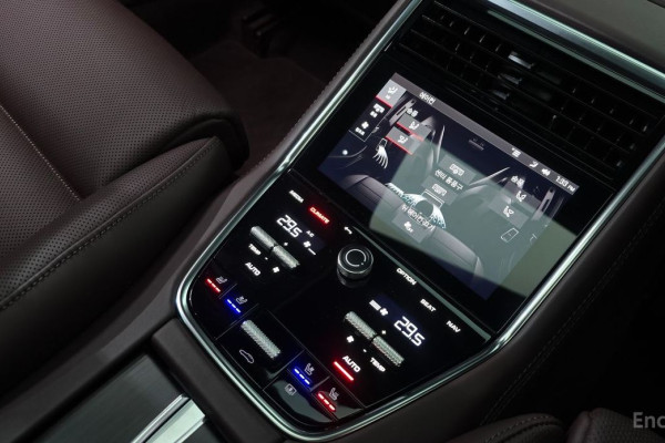 2022 Porsche Panamera с пробегом 22 430 км