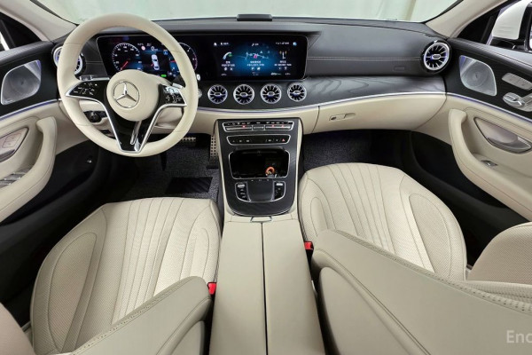 2023 Mercedes-Benz CLS с пробегом 2 456 км