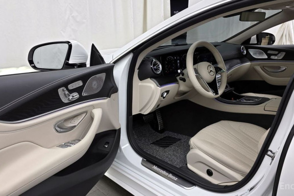 2023 Mercedes-Benz CLS с пробегом 2 456 км