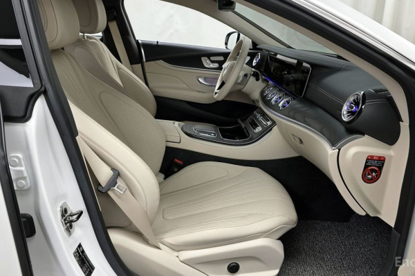 2023 Mercedes-Benz CLS с пробегом 2 456 км