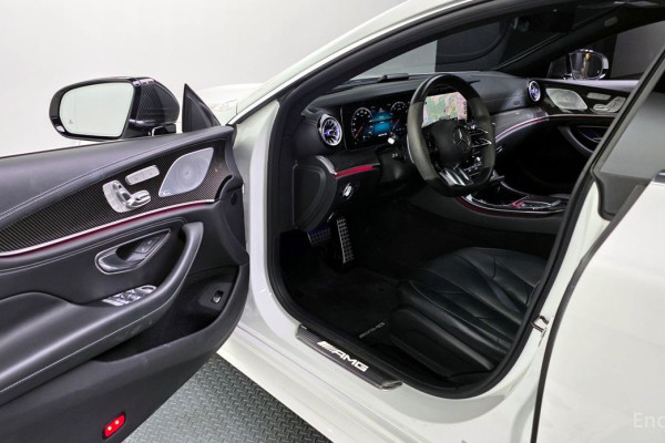 2022 Mercedes-Benz CLS с пробегом 104 345 км