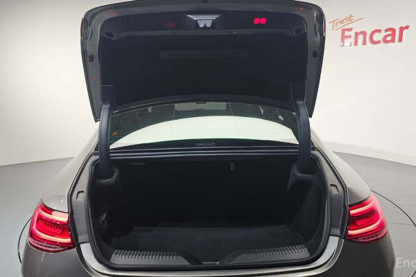 2022 Mercedes-Benz CLS с пробегом 77 113 км