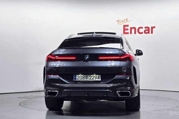 2022 BMW X6 с пробегом 35 886 км