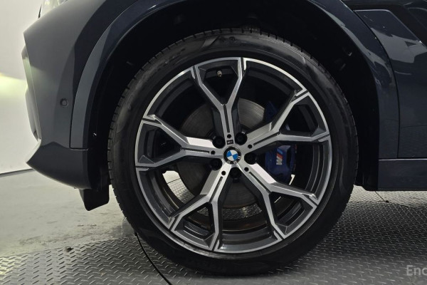 2022 BMW X6 с пробегом 35 886 км