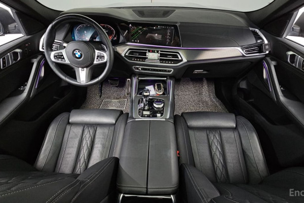 2022 BMW X6 с пробегом 38 496 км