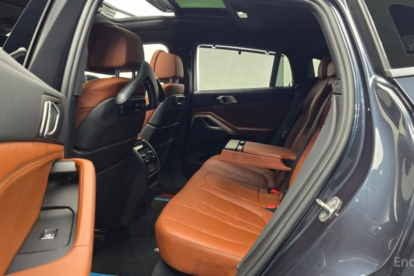 2022 BMW X6 с пробегом 35 886 км