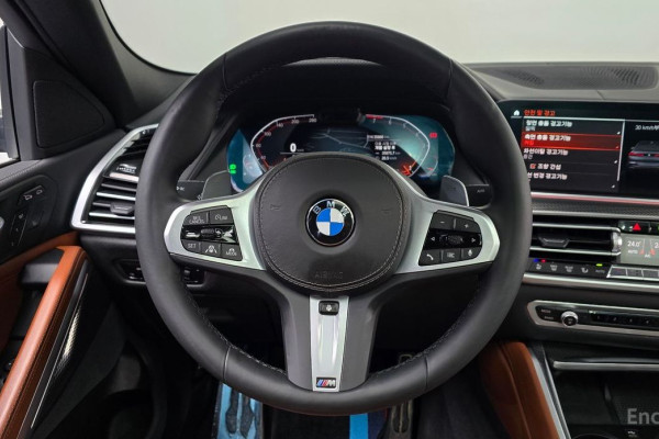 2022 BMW X6 с пробегом 35 886 км