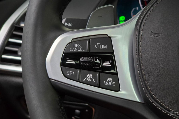 2022 BMW X6 с пробегом 35 886 км