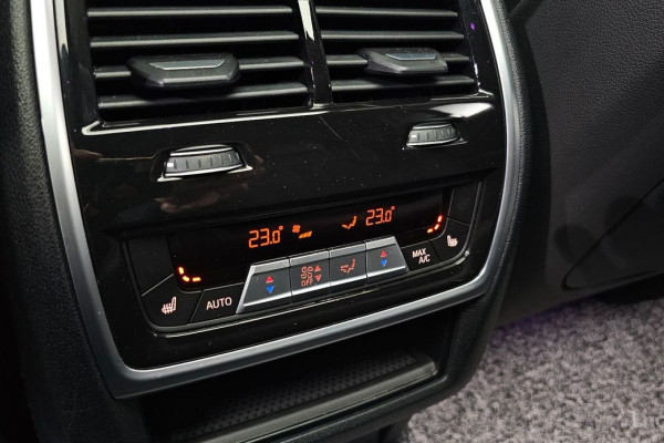 2022 BMW X6 с пробегом 38 496 км