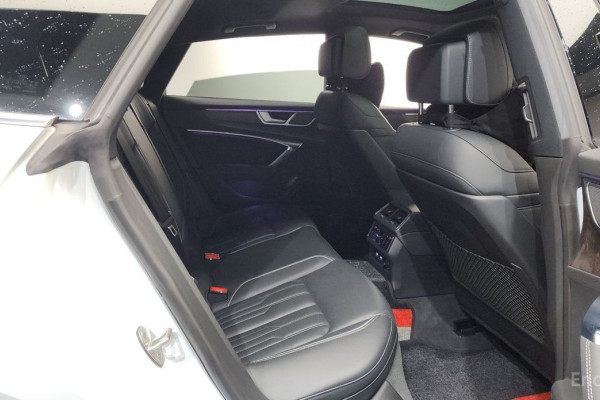 2020 Audi A7 с пробегом 74 859 км