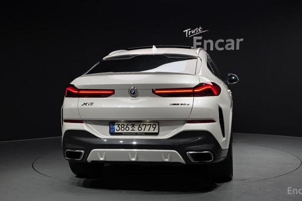 2022 BMW X6 с пробегом 60 212 км
