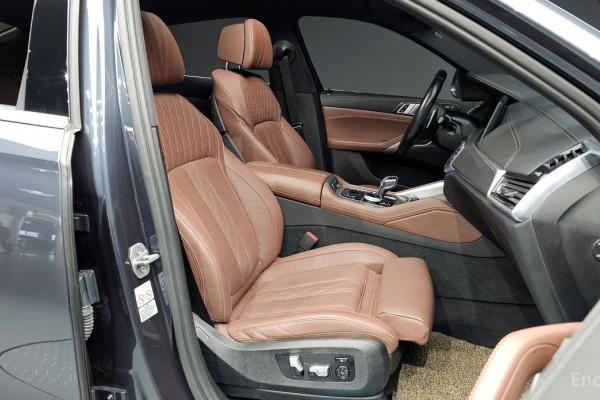 2022 BMW X6 с пробегом 26 829 км