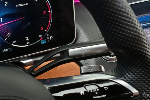 2022 Mercedes-Benz S-Класс с пробегом 63 008 км