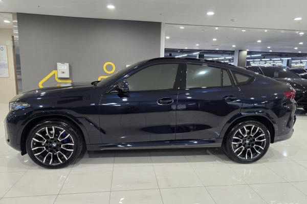 2025 BMW X6 с пробегом 8 227 км