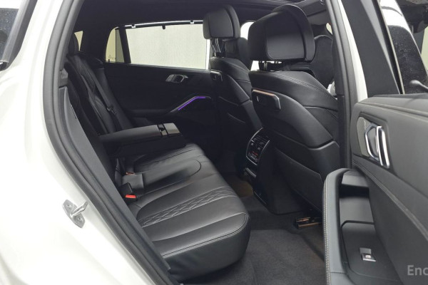 2025 BMW X6 с пробегом 5 578 км