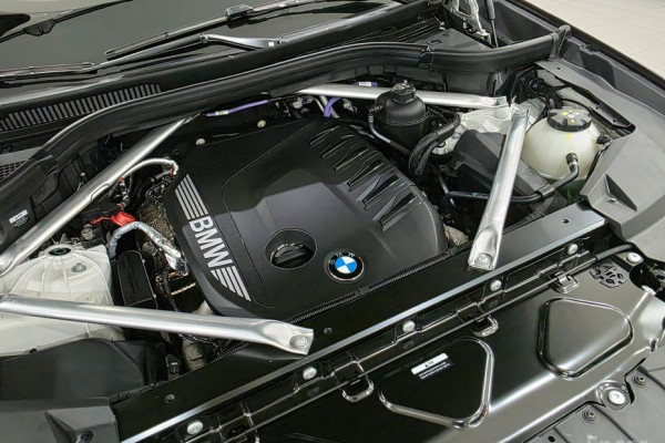 2025 BMW X6 с пробегом 6 967 км