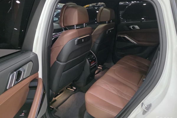 2025 BMW X6 с пробегом 6 967 км