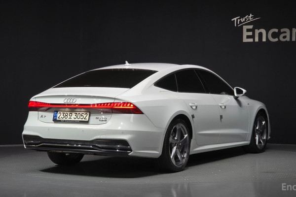 2022 Audi A7 с пробегом 43 501 км