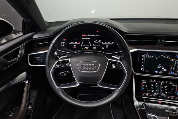 2022 Audi A7 с пробегом 45 367 км