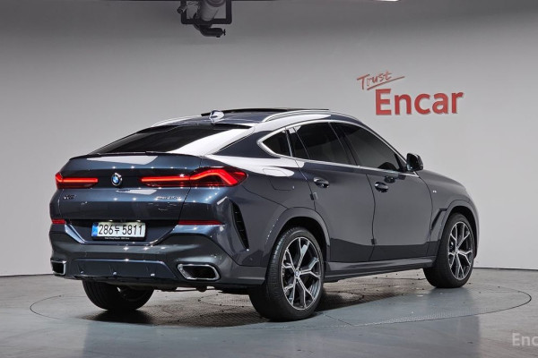 2022 BMW X6 с пробегом 34 250 км