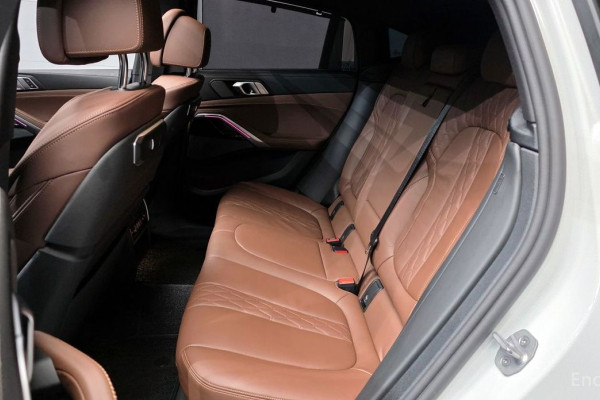 2025 BMW X6 с пробегом 8 578 км