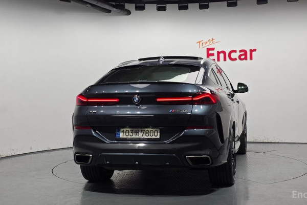 2022 BMW X6 с пробегом 39 049 км