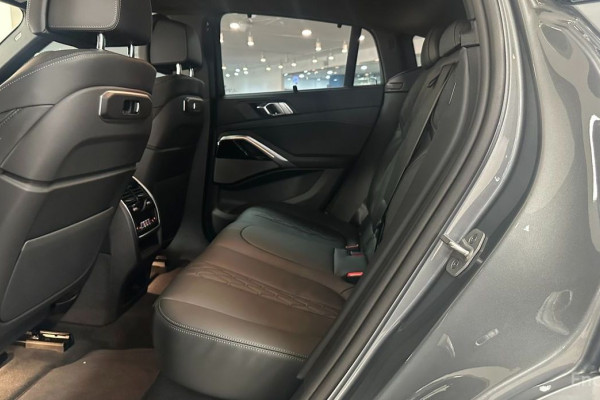 2025 BMW X6 с пробегом 4 117 км