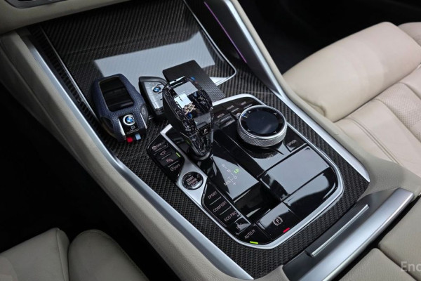 2022 BMW X6 с пробегом 39 049 км