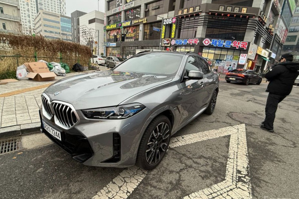 2025 BMW X6 с пробегом 5 000 км