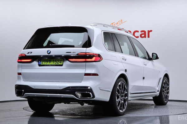 2024 BMW X7 с пробегом 4 421 км