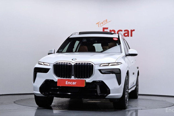 2024 BMW X7 с пробегом 4 421 км
