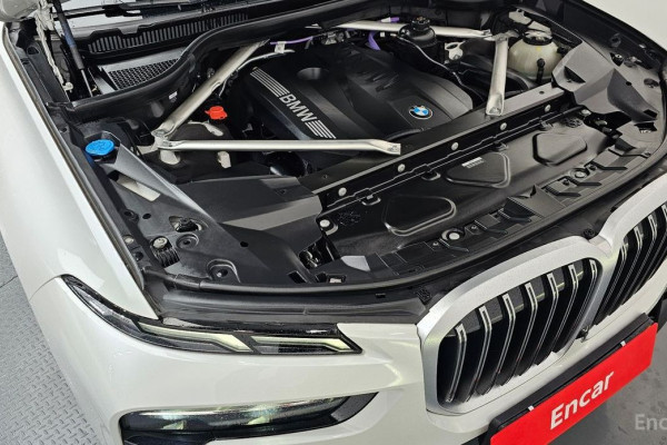 2024 BMW X7 с пробегом 4 421 км