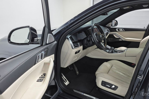 2022 BMW X6 с пробегом 39 049 км