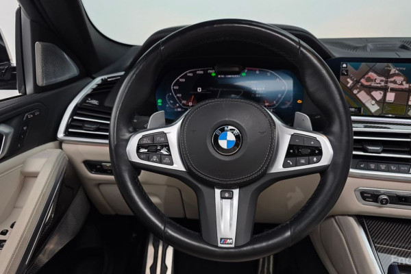 2022 BMW X6 с пробегом 39 049 км