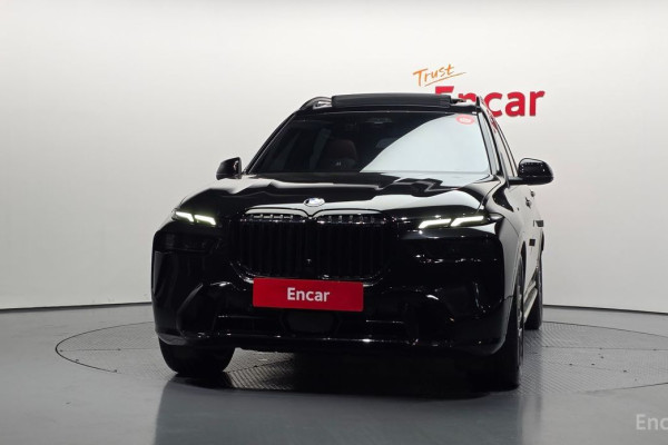 2025 BMW X7 с пробегом 17 588 км