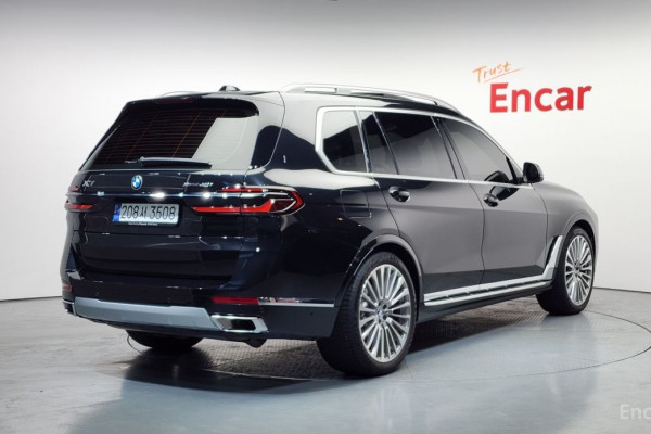 2024 BMW X7 с пробегом 15 205 км