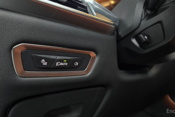 2025 BMW X7 с пробегом 14 636 км