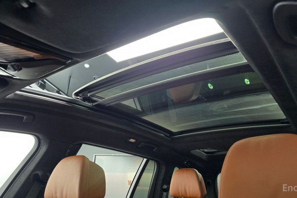 2025 BMW X7 с пробегом 14 636 км