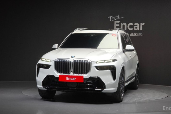 2025 BMW X7 с пробегом 9 295 км