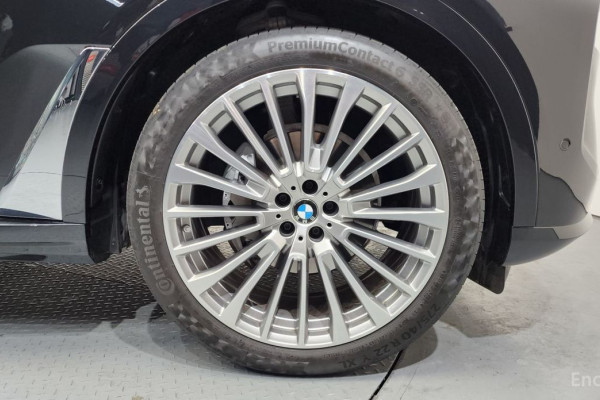 2024 BMW X7 с пробегом 15 205 км