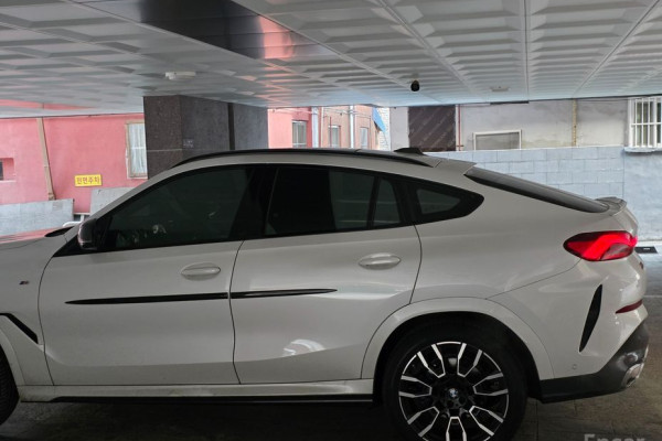 2024 BMW X6 с пробегом 12 000 км