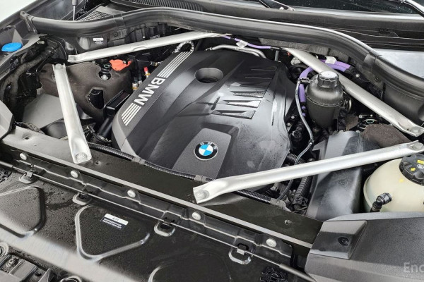 2025 BMW X7 с пробегом 20 087 км