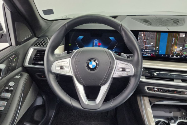 2024 BMW X7 с пробегом 15 205 км