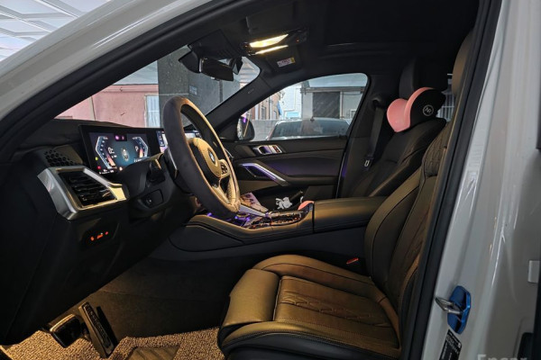 2024 BMW X6 с пробегом 12 000 км