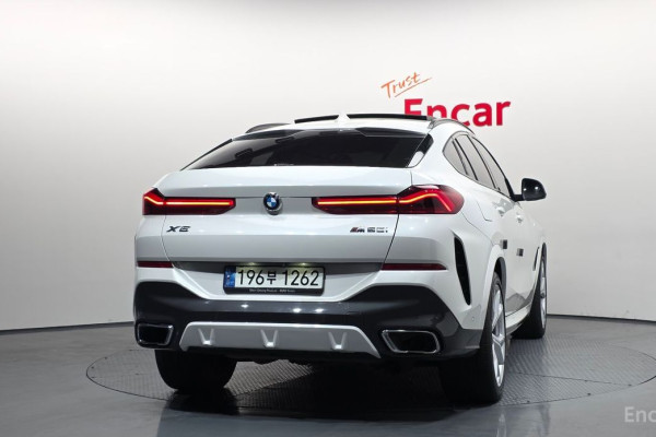 2022 BMW X6 с пробегом 104 251 км