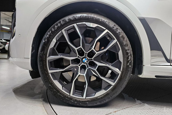 2024 BMW X7 с пробегом 21 865 км